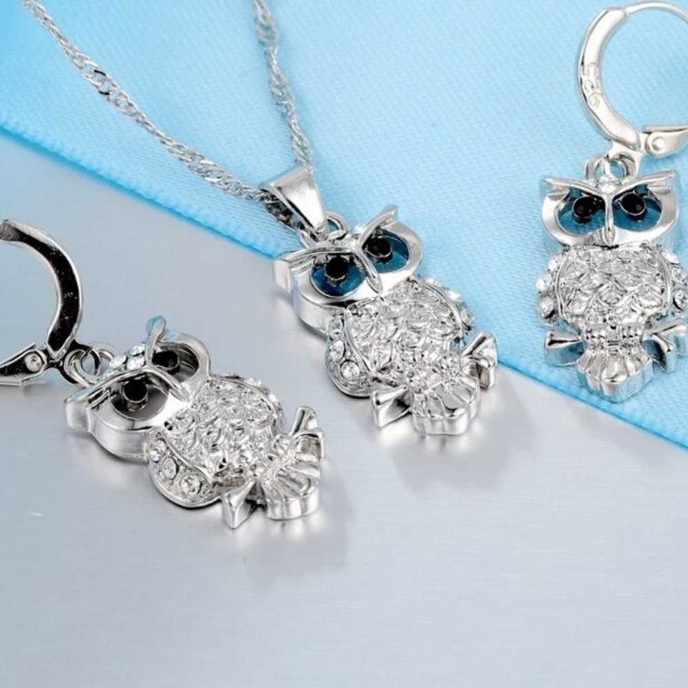Casual Owl Necklace Pendant Earrings 925 Sterling Silver Set
